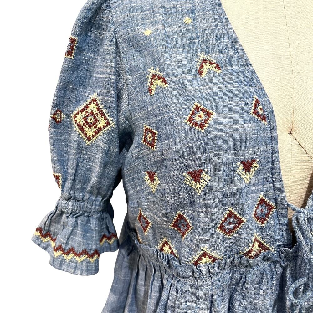FREE PEOPLE Tallulah Embroidered Chambray Puff Sleeve Cropped Top Size S - Picture 9 of 13